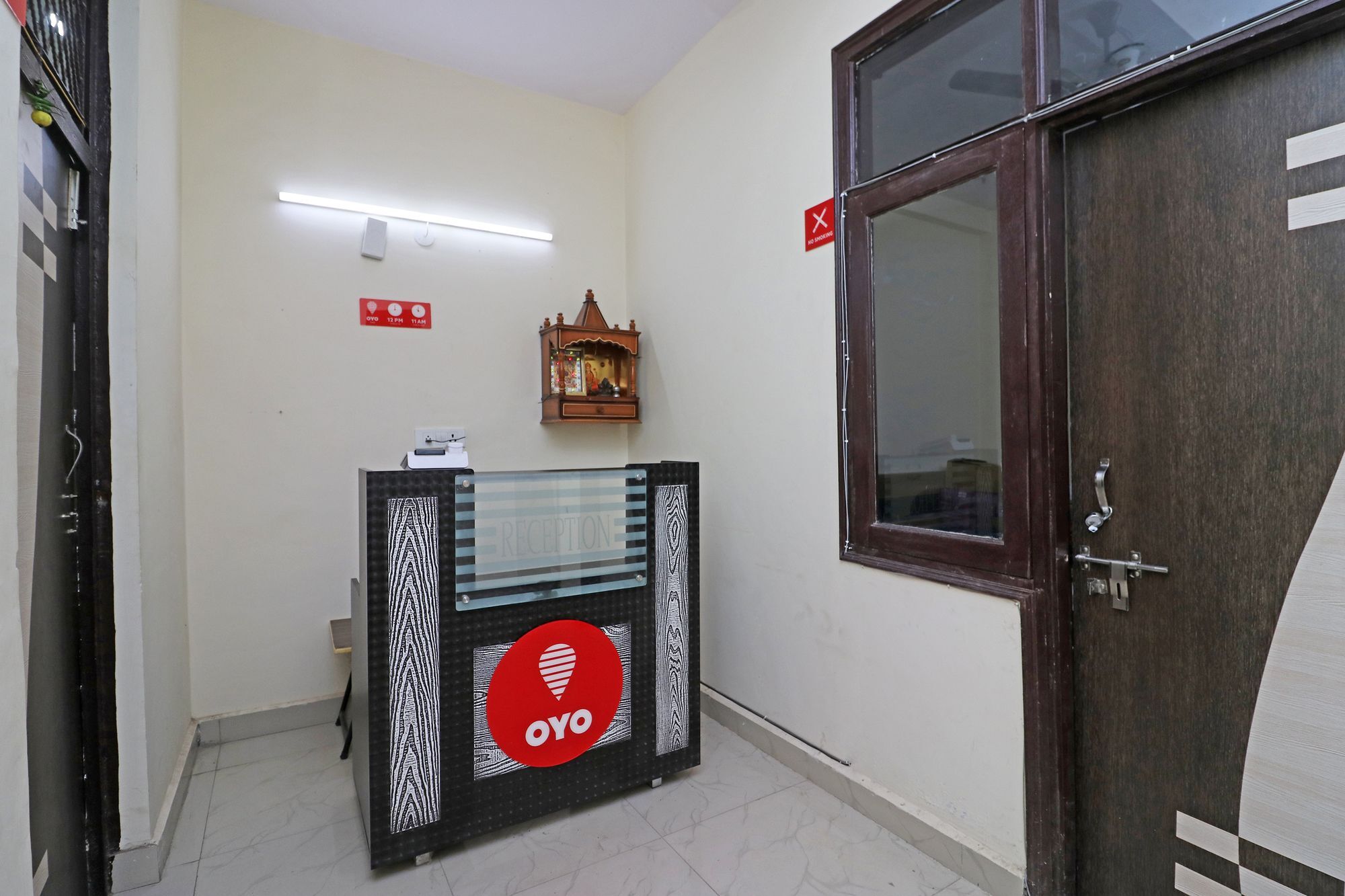 Oyo Triage Home Stay Noida Buitenkant foto